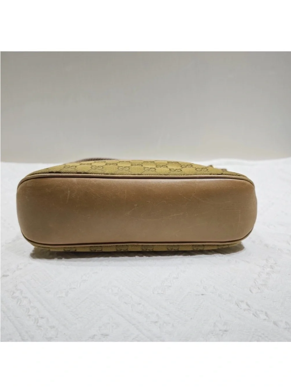 Vintage Gucci GG Canvas Braided Shoulder Bag in Very Good Condition - Picture 10 of 13